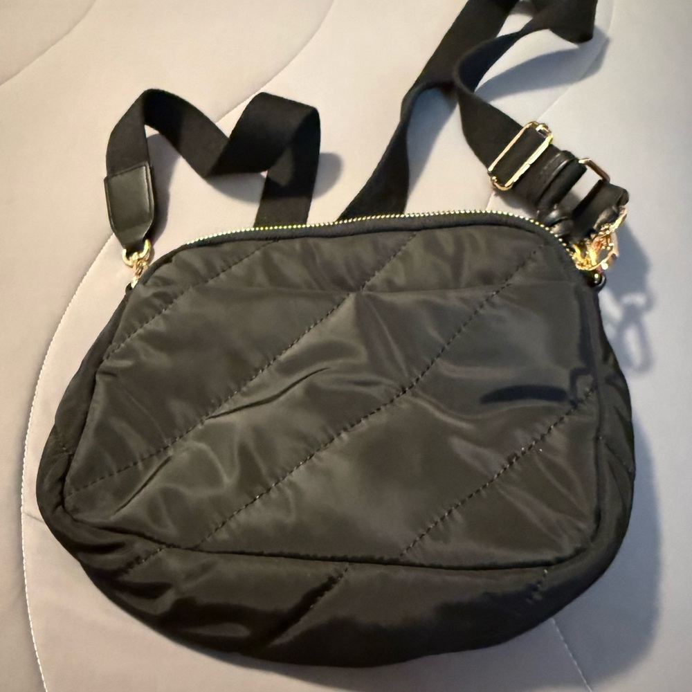 Elegant Black Quilted Crossbody Bag
